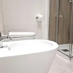 Tra Le Vie Del Borgo