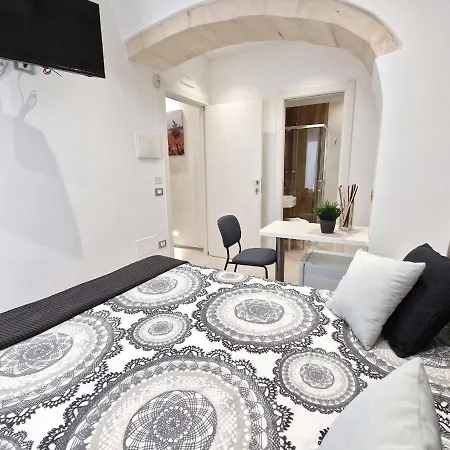 Tra Le Vie Del Borgo Nocleg ze śniadaniem Vieste