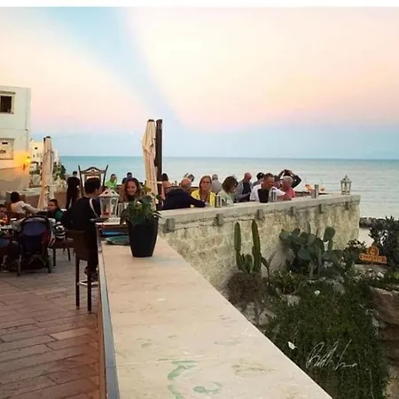 Tra Le Vie Del Borgo Nocleg ze śniadaniem 4*