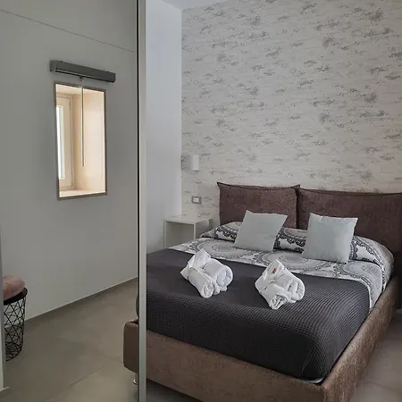 Tra Le Vie Del Borgo Nocleg ze śniadaniem Vieste