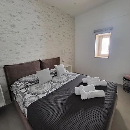 Tra Le Vie Del Borgo Nocleg ze śniadaniem 4*