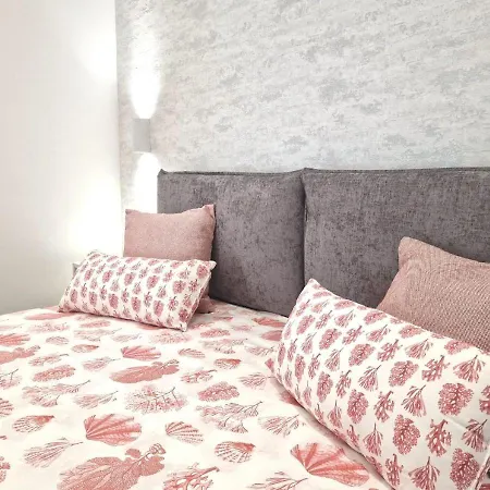 Bed & Breakfast Tra Le Vie Del Borgo