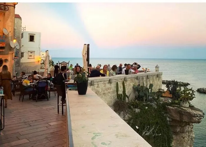 Tra Le Vie Del Borgo Bed & Breakfast 4*